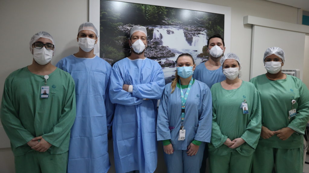 Hospital Mãe de Deus realiza procedimento inédito no RS para tratamento de câncer renal